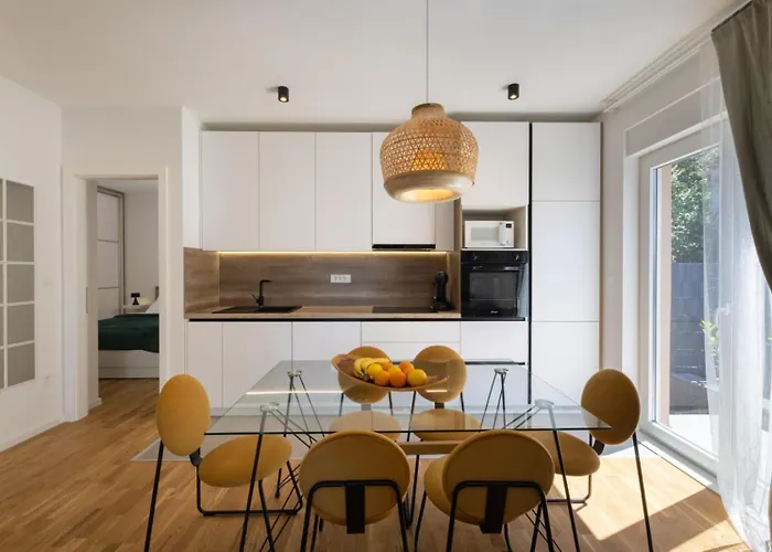 New Modern Apartment In Podstrana With Garden And Jacuzzi