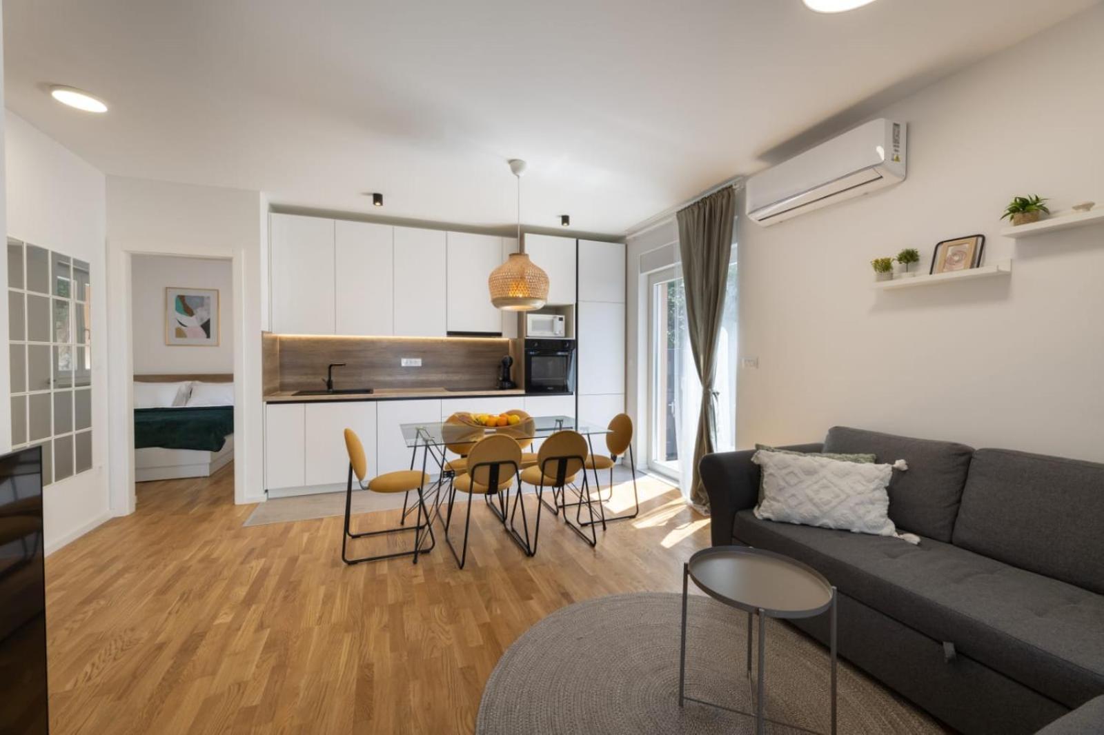 New Modern In With Garden And Jacuzzi * Podstrana