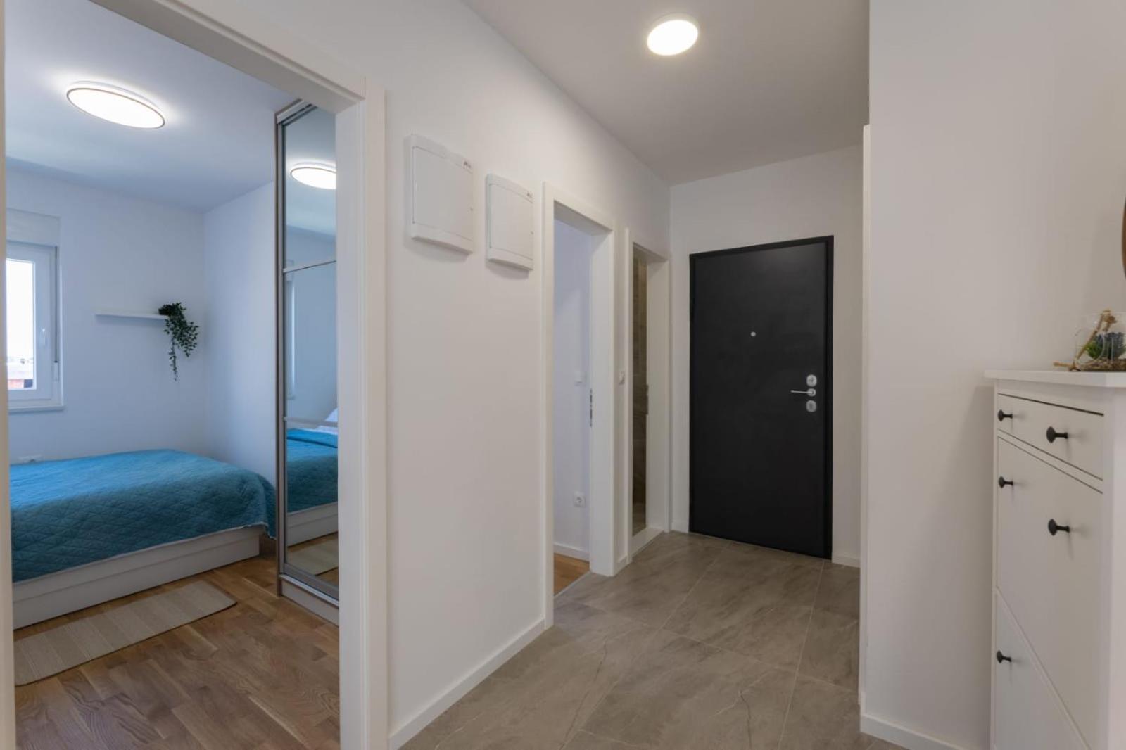 New Modern In With Garden And Jacuzzi Apartment *